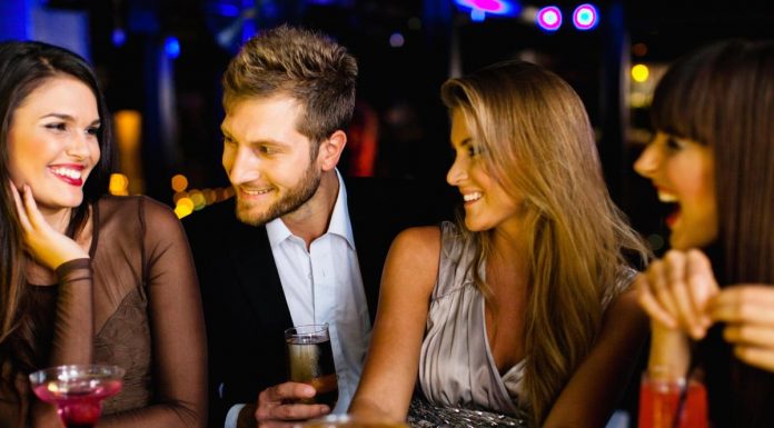 3 Keys to Approaching, Meeting, and Attracting Women at the Bar the-social-alpha-man