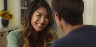 Complimenting Women – Overcome Fear of Talking to Girls