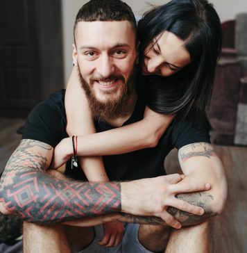 How to Be Emotionally Open with A Woman Without Being a Wuss