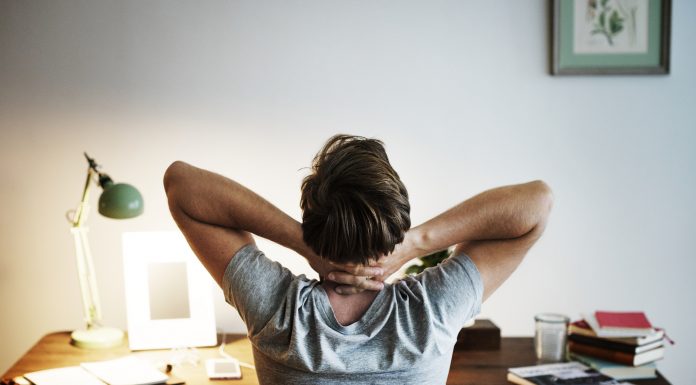 Clinical Psychologist: Stop “Thinking Positive” and Be Real